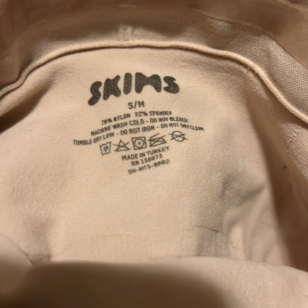 SKIMS SCULPTING SHORT MID THIGH W/ OPEN GUSSET | CLAY - Picture 5 of 6